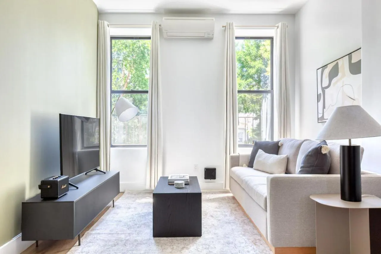 Park Slope 2Br W Wd Nr Barclays Center Nyc-908 location